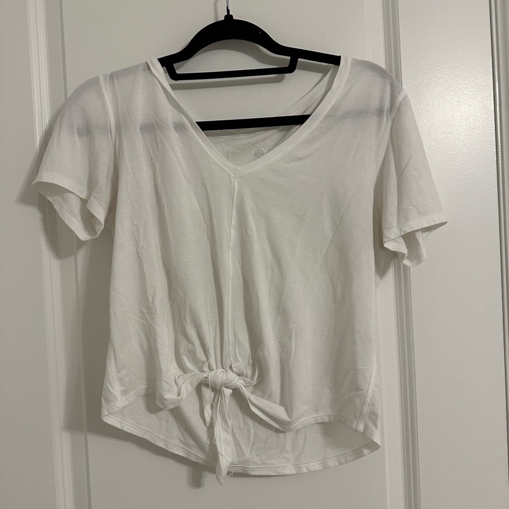 Lululemon crop top